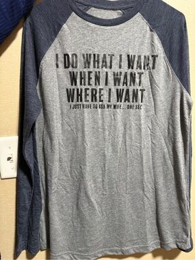 Men's Grey & Navy Raglan Long-Sleeve Shirt with Graphic Text
